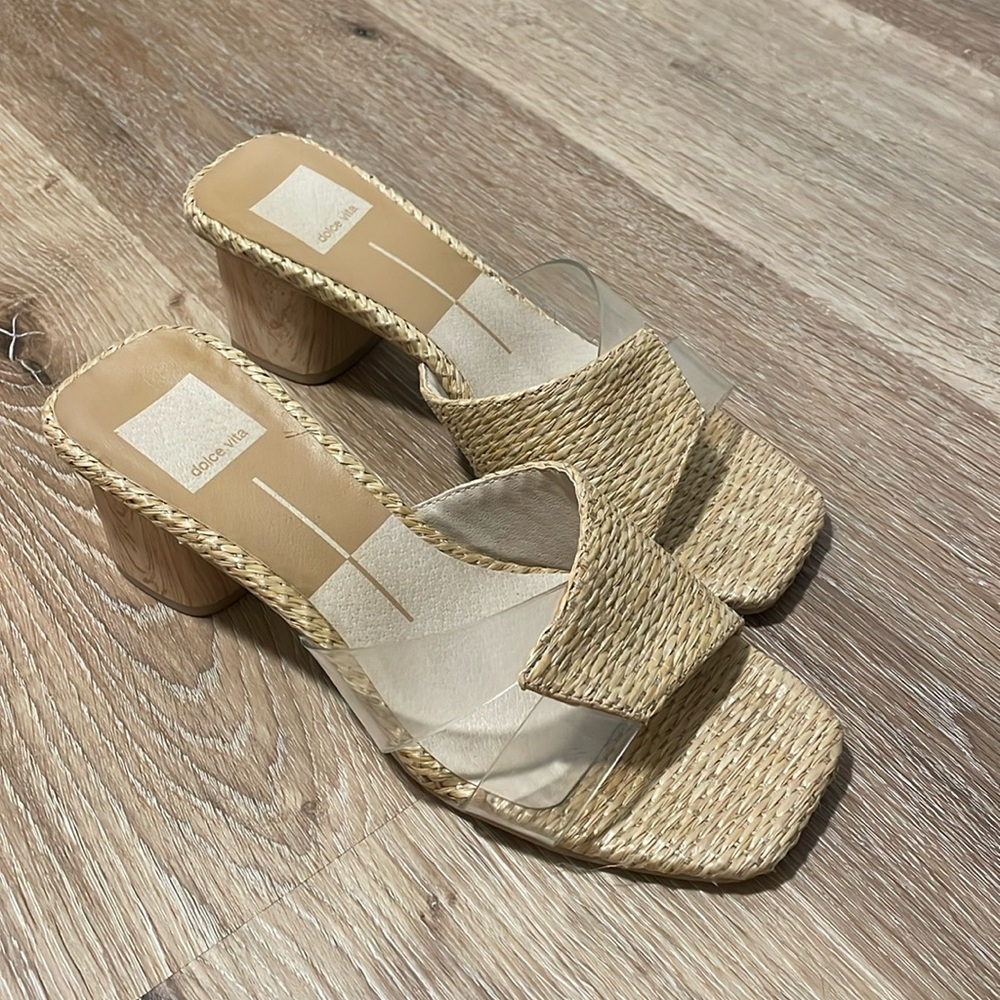 Dolce Vita Rattan Sandals Size 7